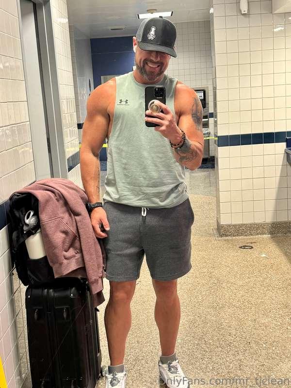 Your favorite cowboy here, wishing you a great day! 😎