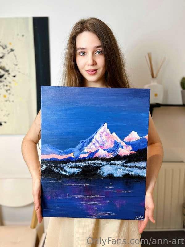 My new painting🎨🖼️➡️
What do you say about this?🙃😘