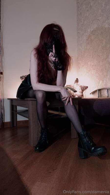 new photoset teaser! theres more on my 2nd page, wanna peek?..