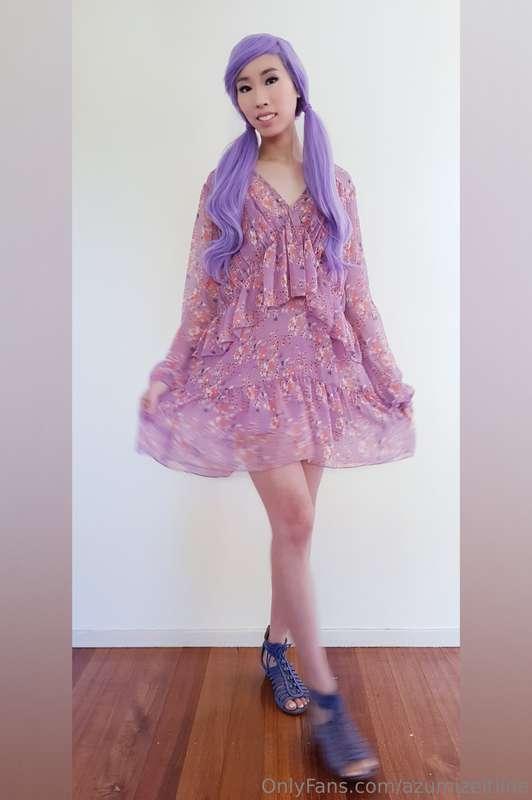 I like wearing flowy flowery dresses 💜