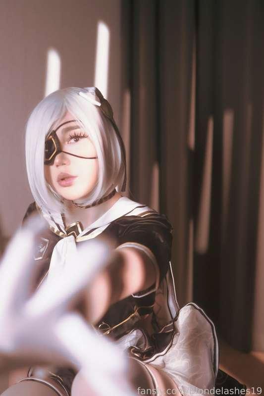 blondelashes19 image #6