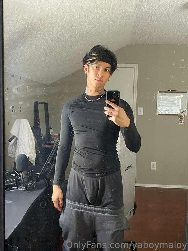 DM me if you wanna see more 👀