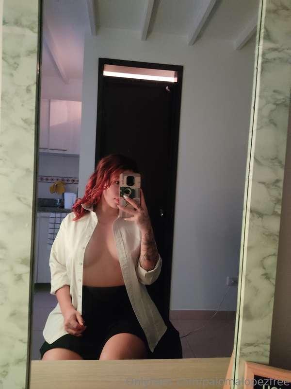 Like this post if u wanna take my blouse off 😘