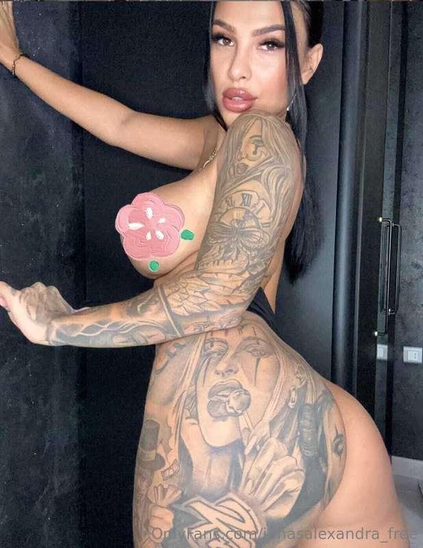 @iuhasalexandra_vipnaughty videocalls+custom videos 🔞♥️🔞@iuh..