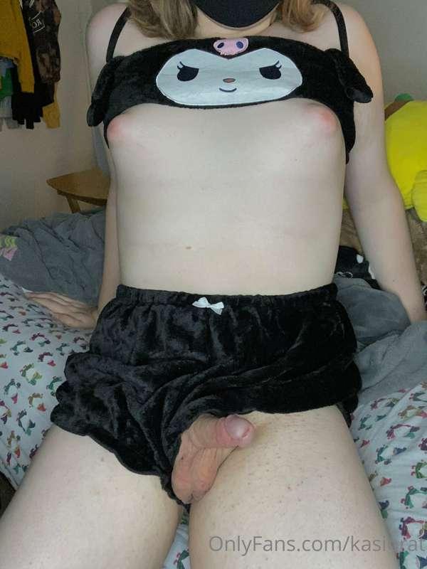 lol i wanted to take more pics in this outfit :)