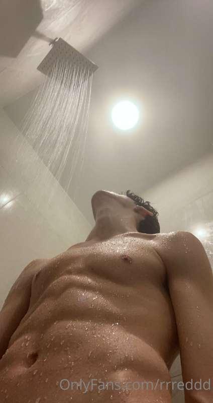 Pov ur showering with me 😈