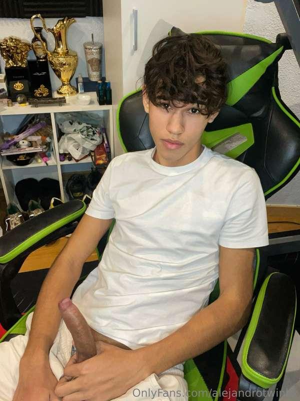 😈😈😈
