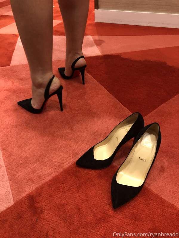 at the loub store ❤️‍🔥

tags: fresh, heels, loub