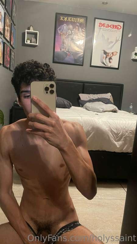 need someone who’ll spoil me 
hmu if that’s you xo