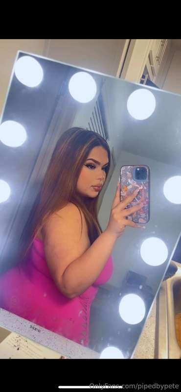 Live today at 2pm AZ time w/ @destiny01_dsl 😱🥵😈 AZ BBW Latin..