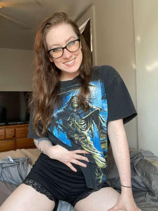 Peek-a-BOObz