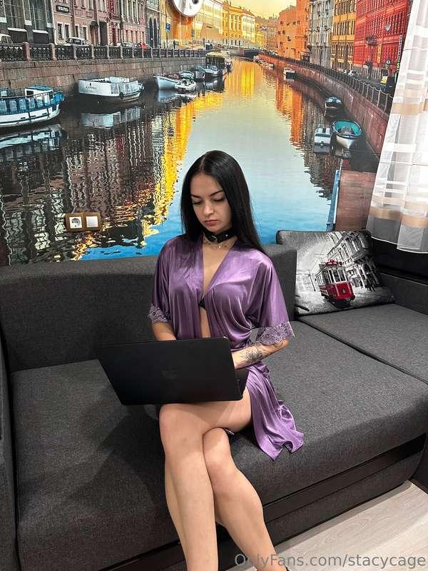 Wanna explore all over my hot body?😈