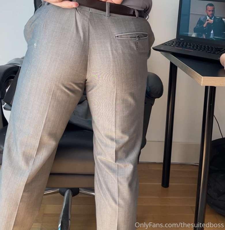 thesuitedboss image #2