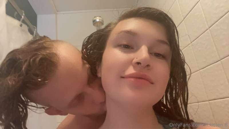 Shower time is always a fun time with daddy 🥵🥰