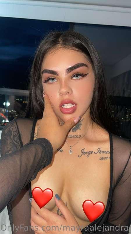 No olvides seguirme en mi perfil explícito sin censura!🤤😈🔥 @..