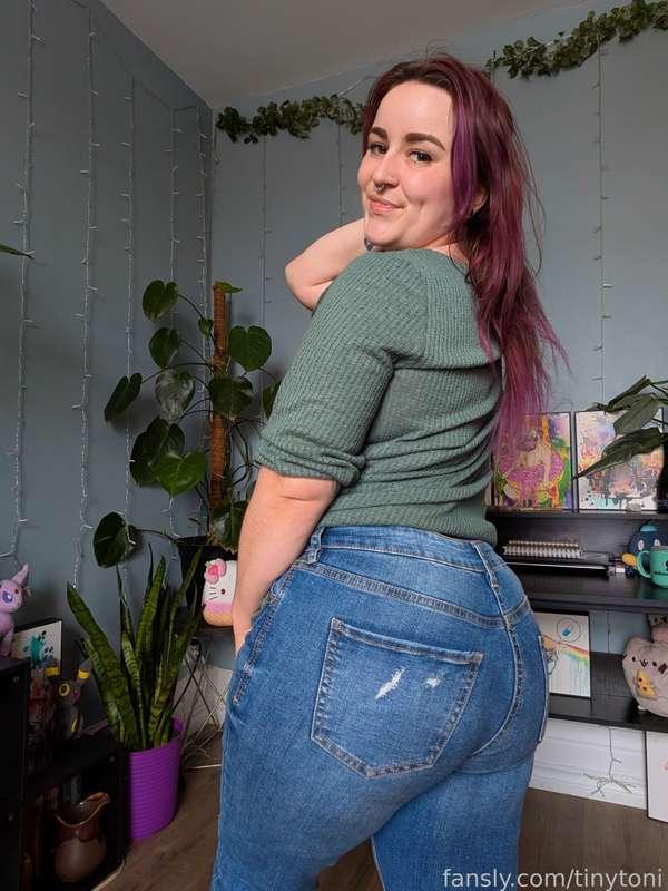 tinytoni image #1