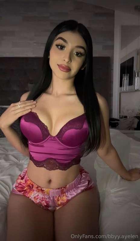 I think you should be in my bed rn…