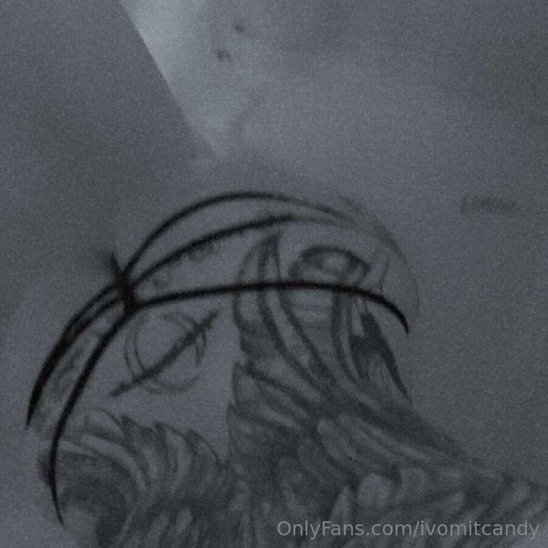 ivomitcandy image #2