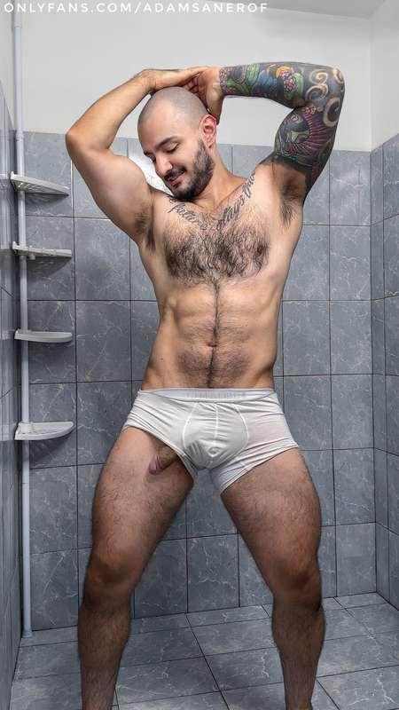 Which one of these 4 pics makes you wanna rip those boxers o..