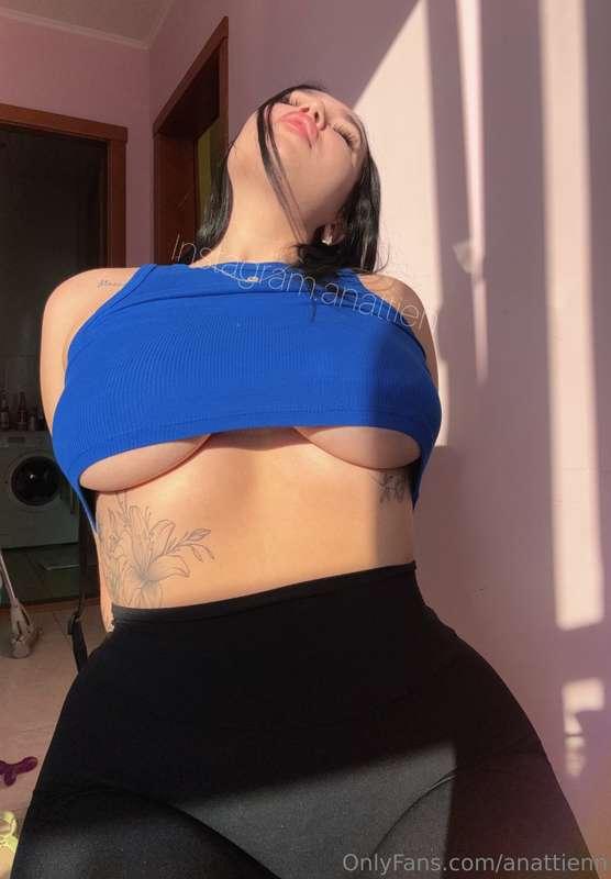 It's a sunny day today. 😍💦