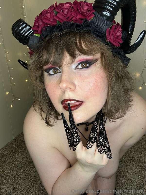 I’d like to play and explore my dark side a little. 😈
You sh..