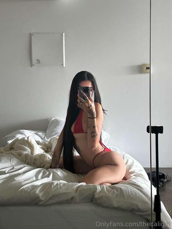 Show me your naughty side. 😈📲