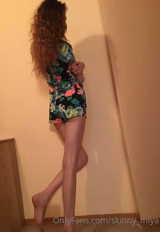 Legs 👣 How often do men stare at women's legs 😈? @skinny_miy..