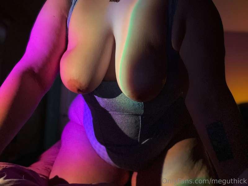 meguthick image #0