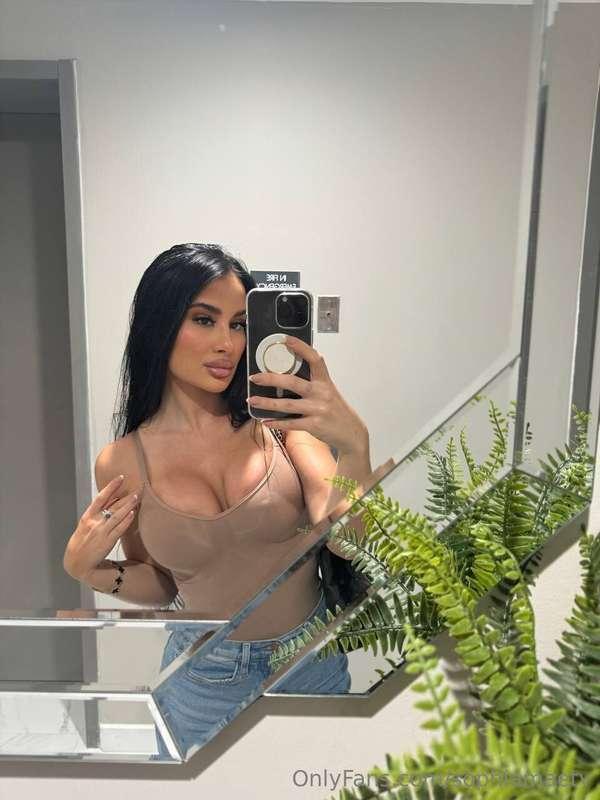 Special selfie for you😘