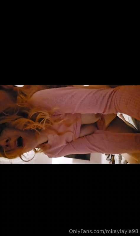 Daddy gave me special treatment he ate my pussy so damn good