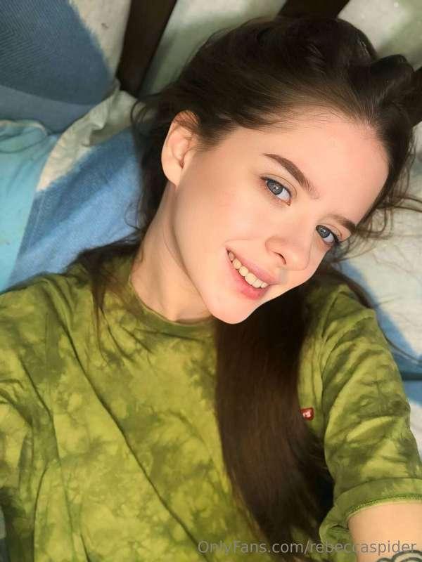 Fresh-faced, carefree, and absolutely glowing! 🌿✨ Can you gu..