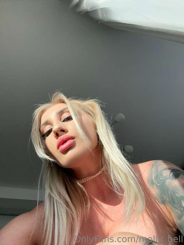 What's your perfect naughty weekend?😏