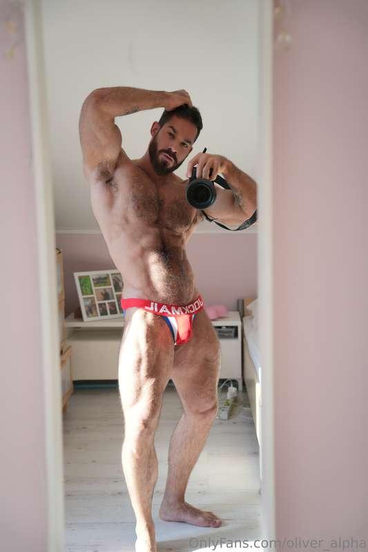 Confidence is key, and I’m unlocking it just for you 🔥