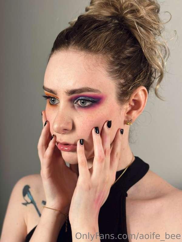 Headshots :> and a super duper high effort makeup look!! bee..