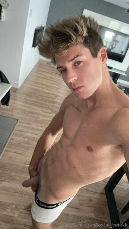 Get on your knees and make me hard