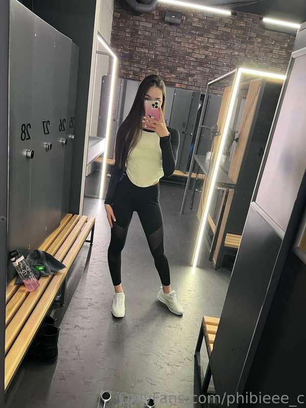 Do you have any special tactics to keep your body in shape?🤔..
