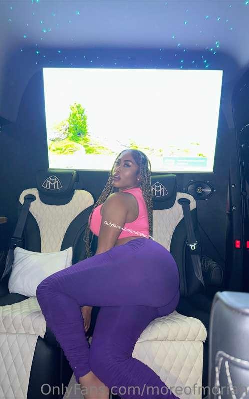 Would you spank me if you saw me like this?😏