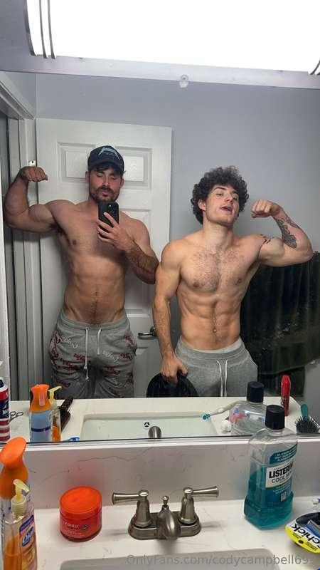 Watch me and @rexycampbell Stand on top of your face and Spr..