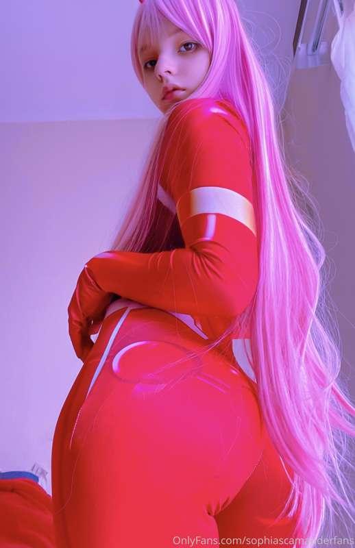 Zero two cosplay 😈💋