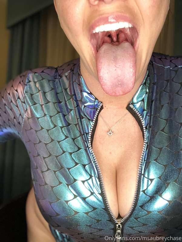 💦🧜🏼‍♀️💦