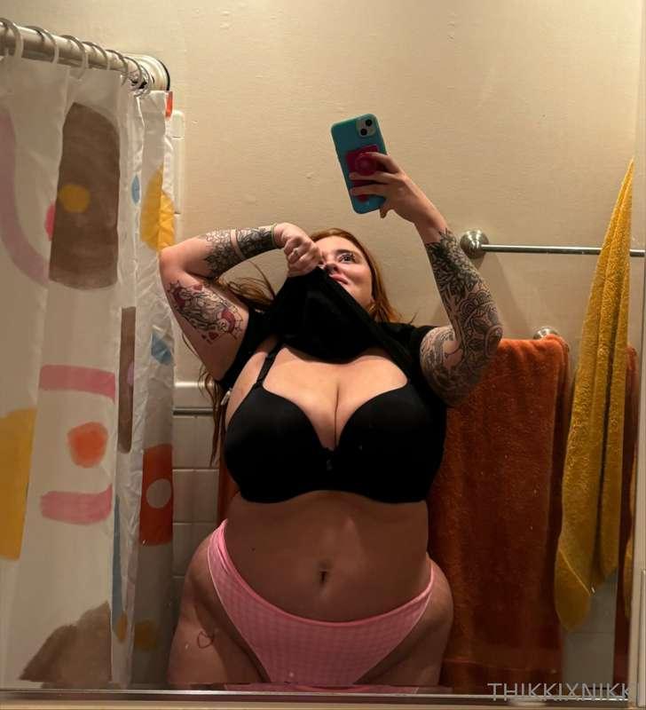 Loving what you’re seeing?😉😈