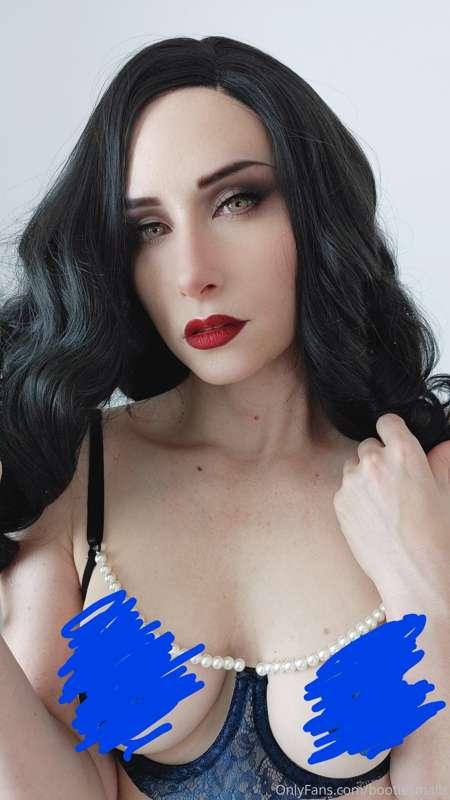 Elizabeth from Bioshock: Burial at Sea cosplay set is here! ..
