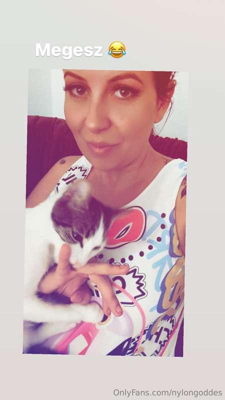 nylongoddes image #4