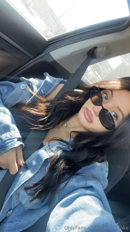 am i giving kim k vibes or what 