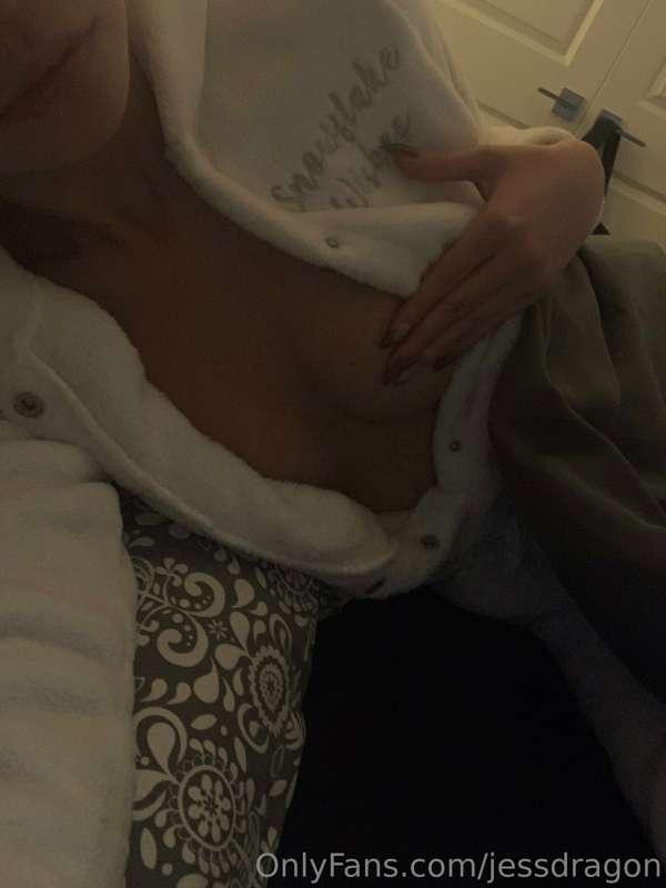 Come snuggle with me 😛