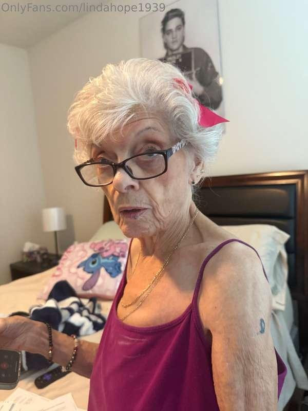 Serving attitude, but ready to serve butterflies too 🔥