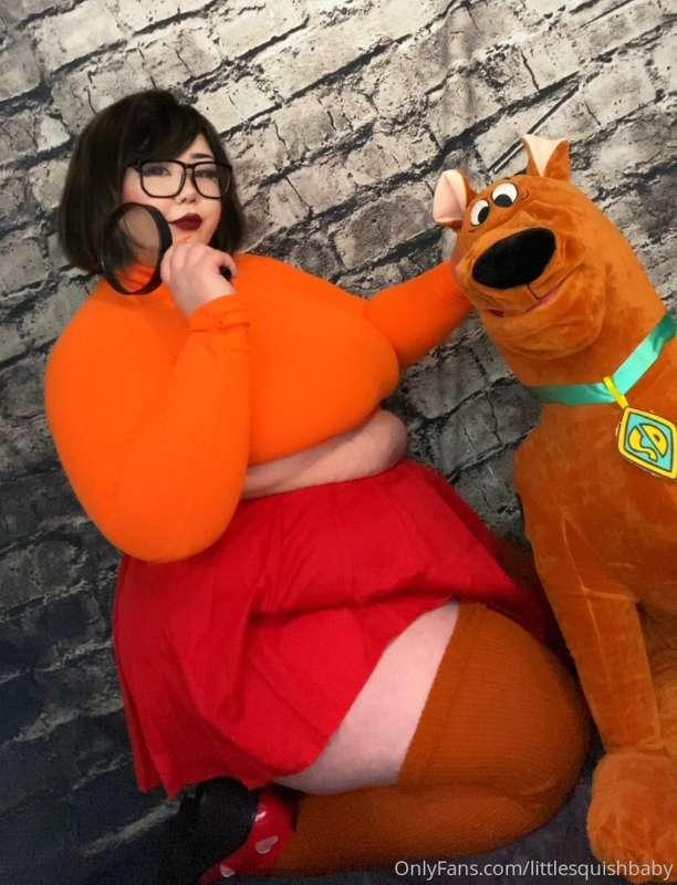 velma had too many Scooby snacks,, now she has H cup breasts..
