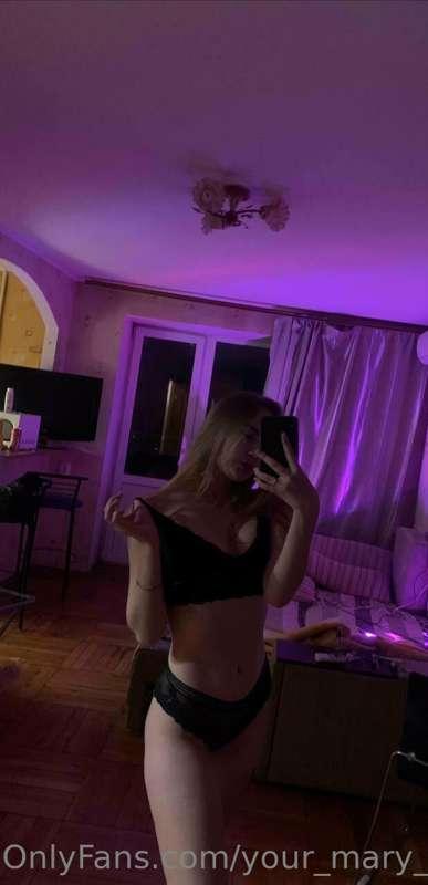 What do you think of modesty? 👀 But not all the time, only a..