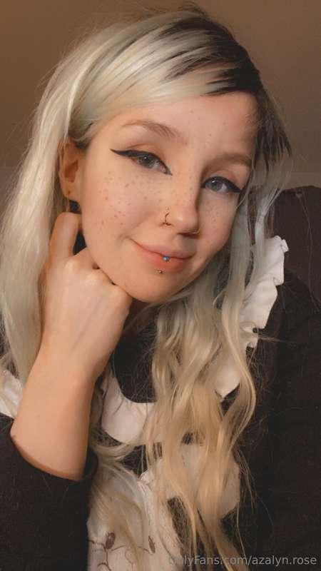 😈