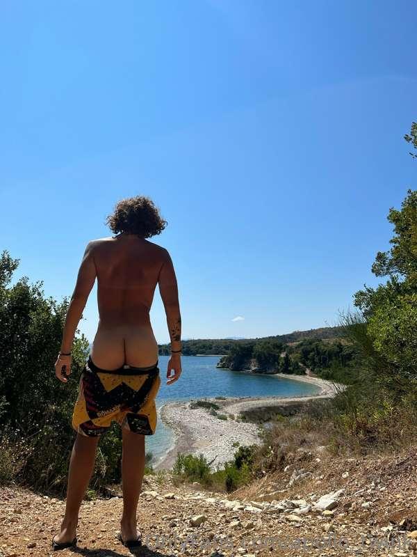 Ciao a tutti! Sono Apollo Twink è sono arrivato qui per farv..